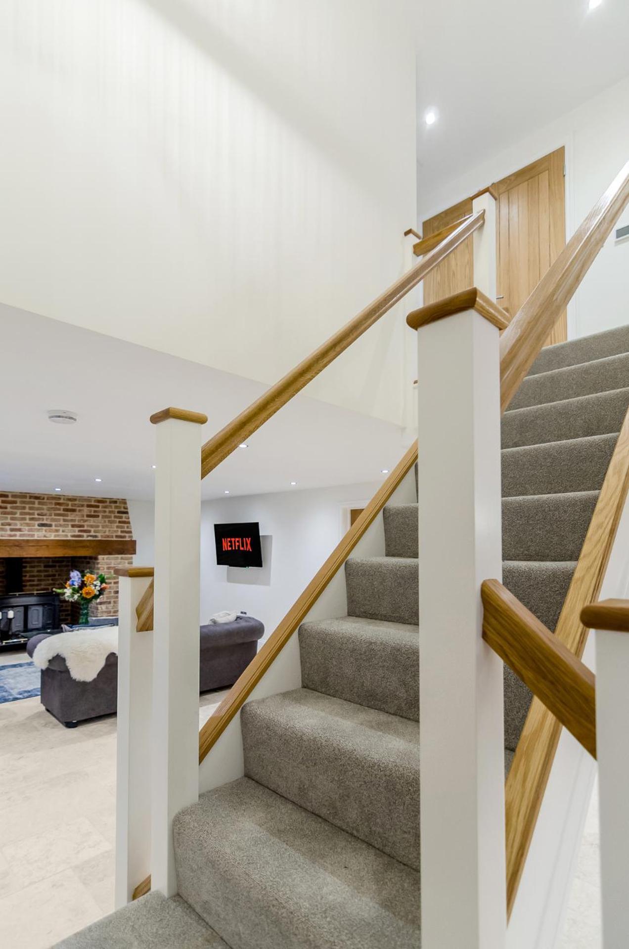 Spacious 6-Bed Home, Near The Norfolk Broads Clippesby Экстерьер фото